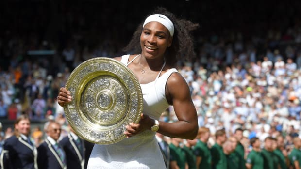 serena-williams-wimbledon-trophy-lead.jpg